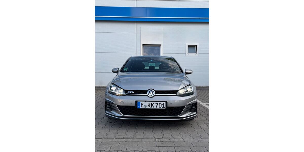 VW Golf 122.000 km 18.999 &euro; Essen 45141
