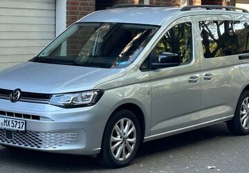 VW Caddy Maxi 82.554 km 23.900 &euro; Duisburg 47119
