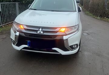 Mitsubishi Plug-in Hybrid Outlander 175.000 km 13.400 &euro; Essen 45143
