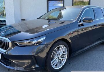 BMW 530 5.900 km 55.570 &euro; Essen 45134