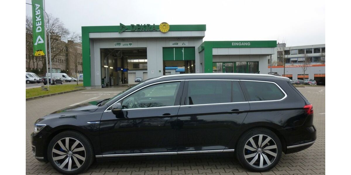 VW Passat Variant 250.000 km 9.000 &euro; Essen 45144