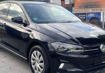 VW Polo 124.600 km 9.990 &euro; Essen 45326