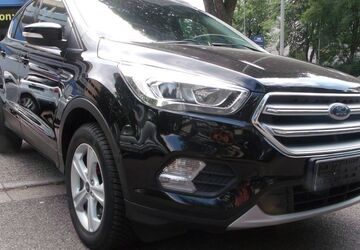 Ford Kuga 109.820 km 8.900 &euro; Essen 45276
