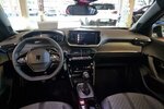 Peugeot 2008 Allure Klimaautom. Alu Allwetter Android Appl 14.715 km 17.880 &euro; HAAN 42781