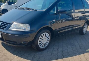 VW Sharan 99.748 km 8.499 &euro; Essen 45326