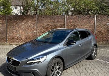 Volvo V40 Cross Country 127.000 km 13.500 &euro; Essen 45141
