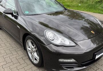 Porsche Panamera 122.000 km 22.900 &euro; Essen 45327