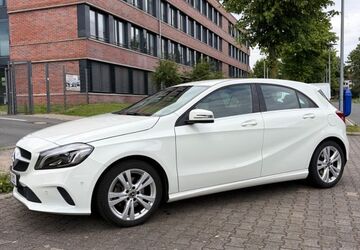 Mercedes-Benz A 180 60.582 km 15.499 &euro; Gelsenkirchen 45891