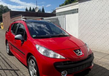 Peugeot 207 99.000 km 3.000 &euro; Essen 45143