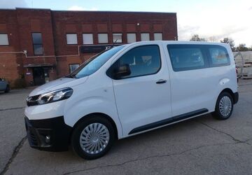 Toyota Proace (Verso) 102.824 km 22.950 &euro; Essen 45309