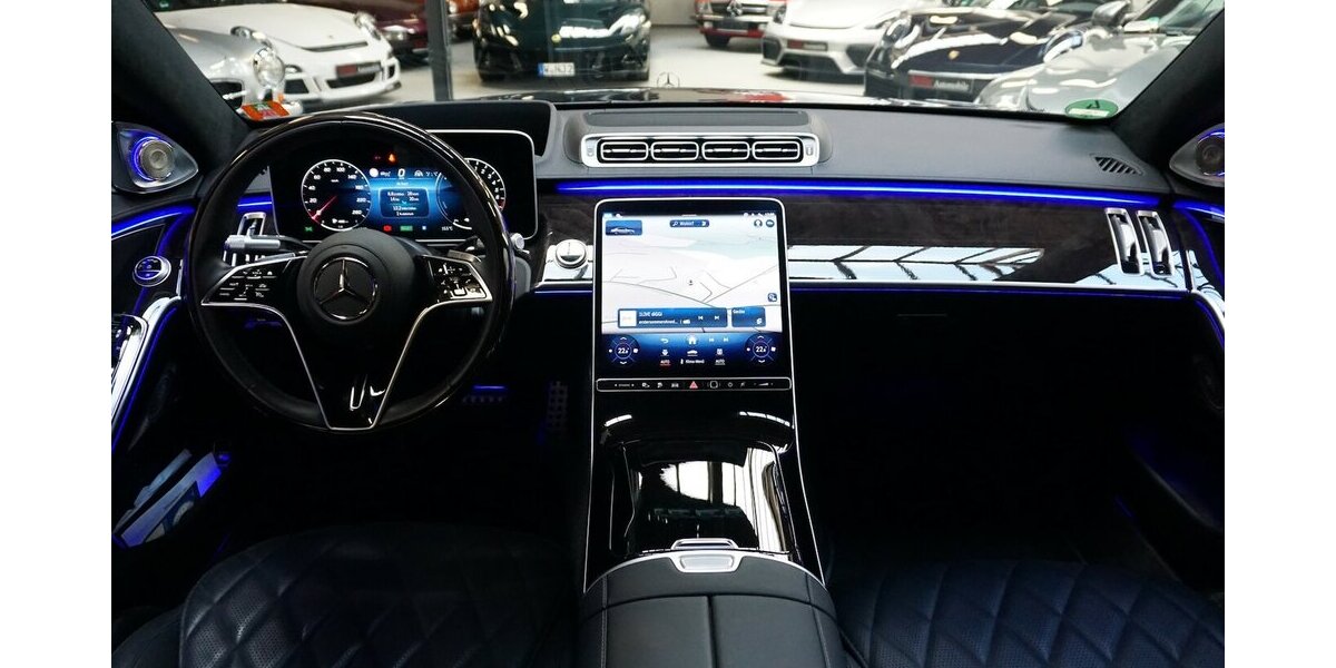 Mercedes-Benz S 580 e 4M AMG HA-Lenk.Exkl. Fond TV 4D NP209.- 29.580 km 109.600 &euro; Wuppertal 42327