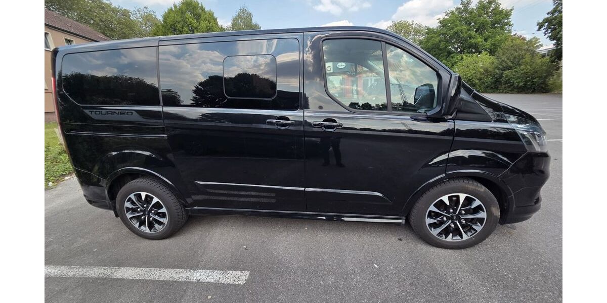 Ford Tourneo Custom 150.000 km 24.600 &euro; Oberhausen 46049
