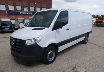 Mercedes-Benz Sprinter 211.461 km 15.950 &euro; Essen 45309