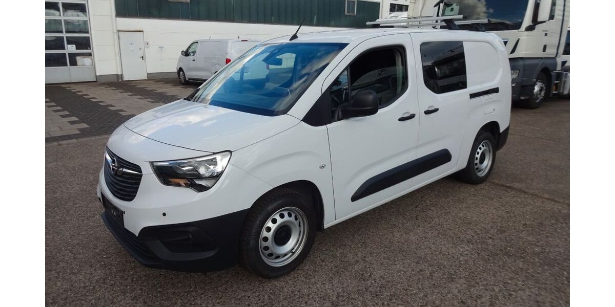 Opel Combo 135.902 km 15.351 &euro; Essen 45307