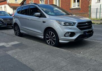 Ford Kuga 91.000 km 18.500 &euro; Essen 45327