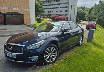 INFINITI Q70 275.200 km 11.000 &euro; Essen 45130