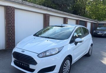 Ford Fiesta 82.000 km 5.400 &euro; Essen 45143