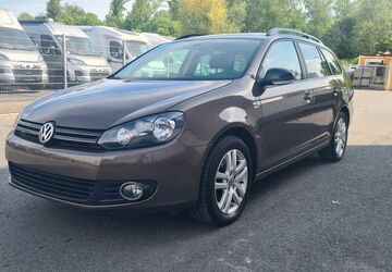 VW Golf 146.911 km 6.490 &euro; Essen 45309