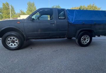 Nissan Navara 189.500 km 3.900 &euro; Essen 45326