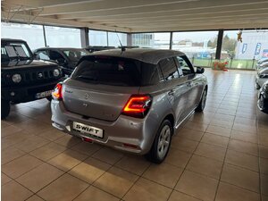 Suzuki Swift 1.2 Dualjet Hybrid Comfort 5 J. Garantie 3.260 km 22.930 &euro; HAAN 42781