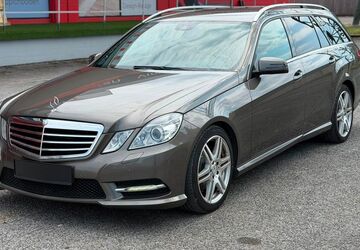 Mercedes-Benz E 300 194.000 km 11.249 &euro; Essen 45923
