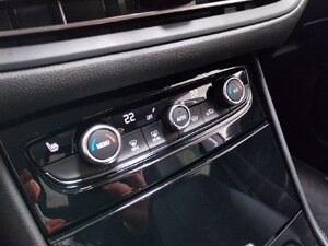 Opel Grandland X Elegance AHK Kam SHZ LHZ Matrix 17.467 km 23.840 &euro; HAAN 42781